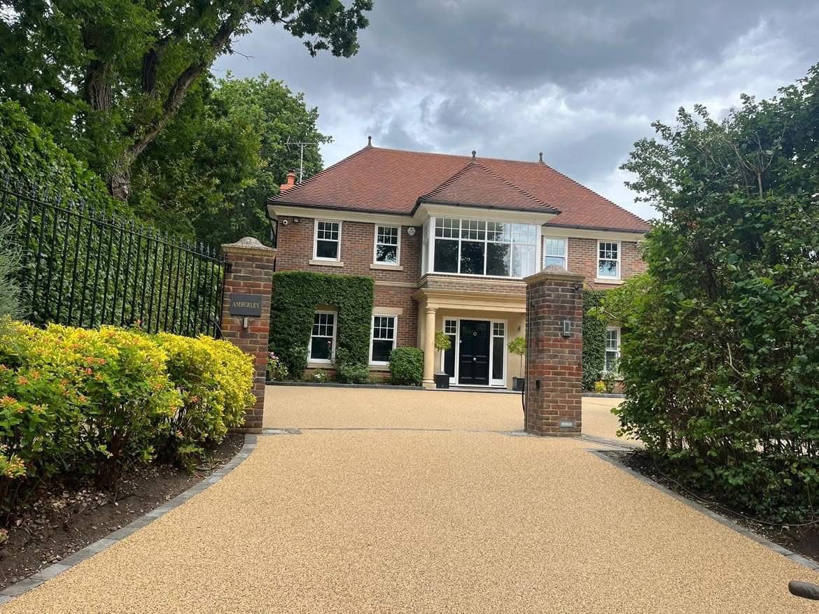 Completed resin bound driveway by Hinchliffe, Cheshire